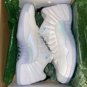 Jordan 12 Low Easter Size 10 Men’s Excellent condition
